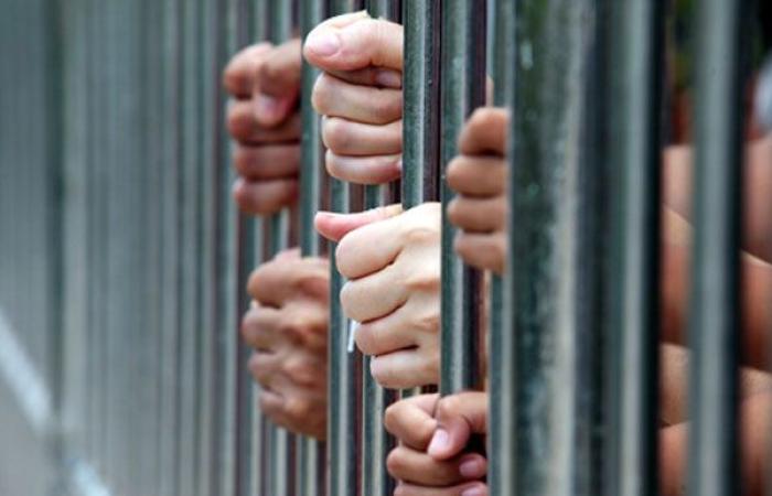 أخبار الحوادث : حبس عاطلين متهمين بالاتجار في الهيروين بالجيزة