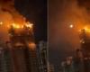 الأخبار العالمية : إخلاء مبان وانقطاع الكهرباء إثر حريق ضخم فى مبنى شاهق بالبرازيل..فيديو وصور